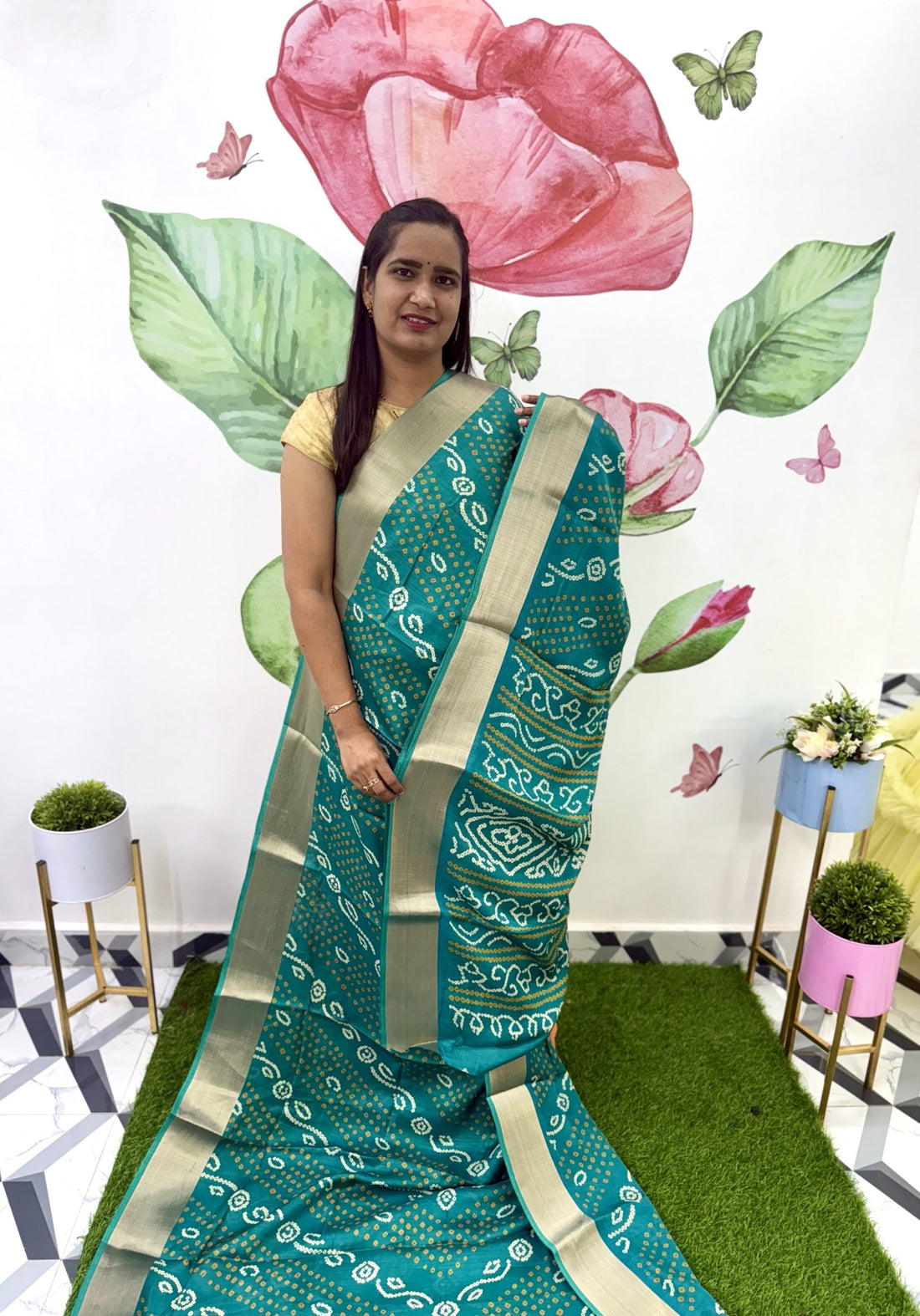 Sea green Bandhini Printed Saree