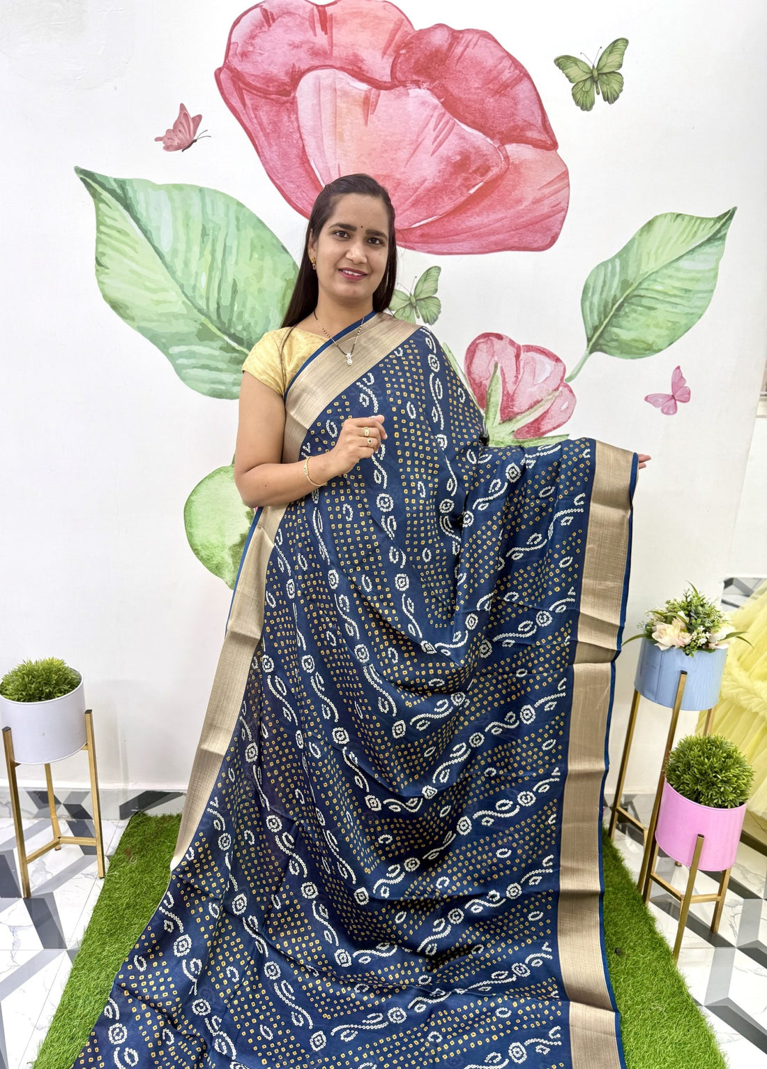 Navy Blue Bandhini Printed Saree