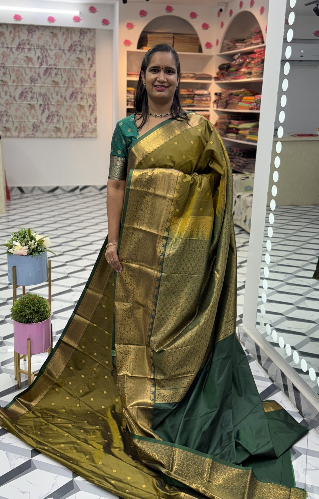 Pea Green Semi Gadwal