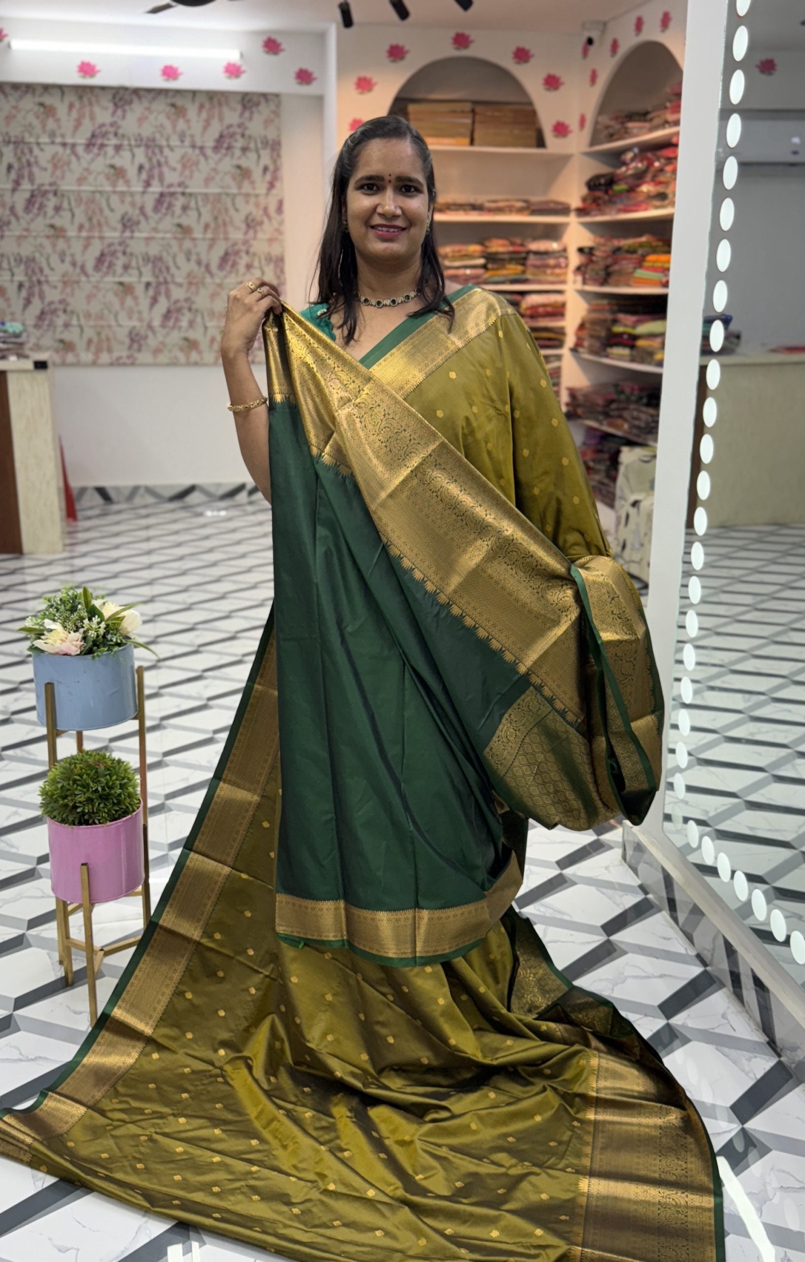 Pea Green Semi Gadwal