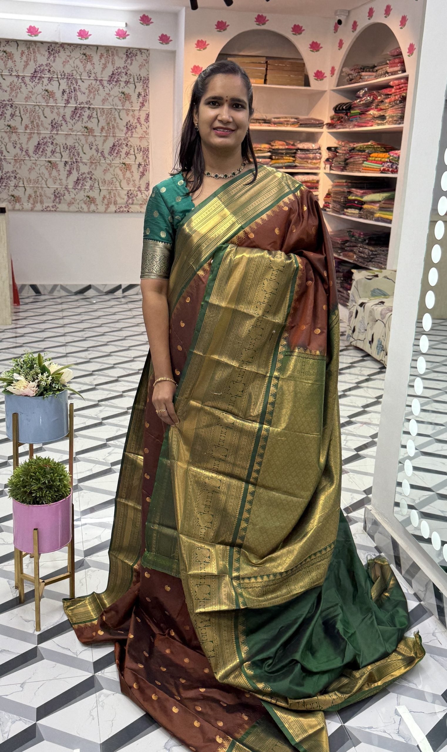 Chocolate Brown Semi Gadwal