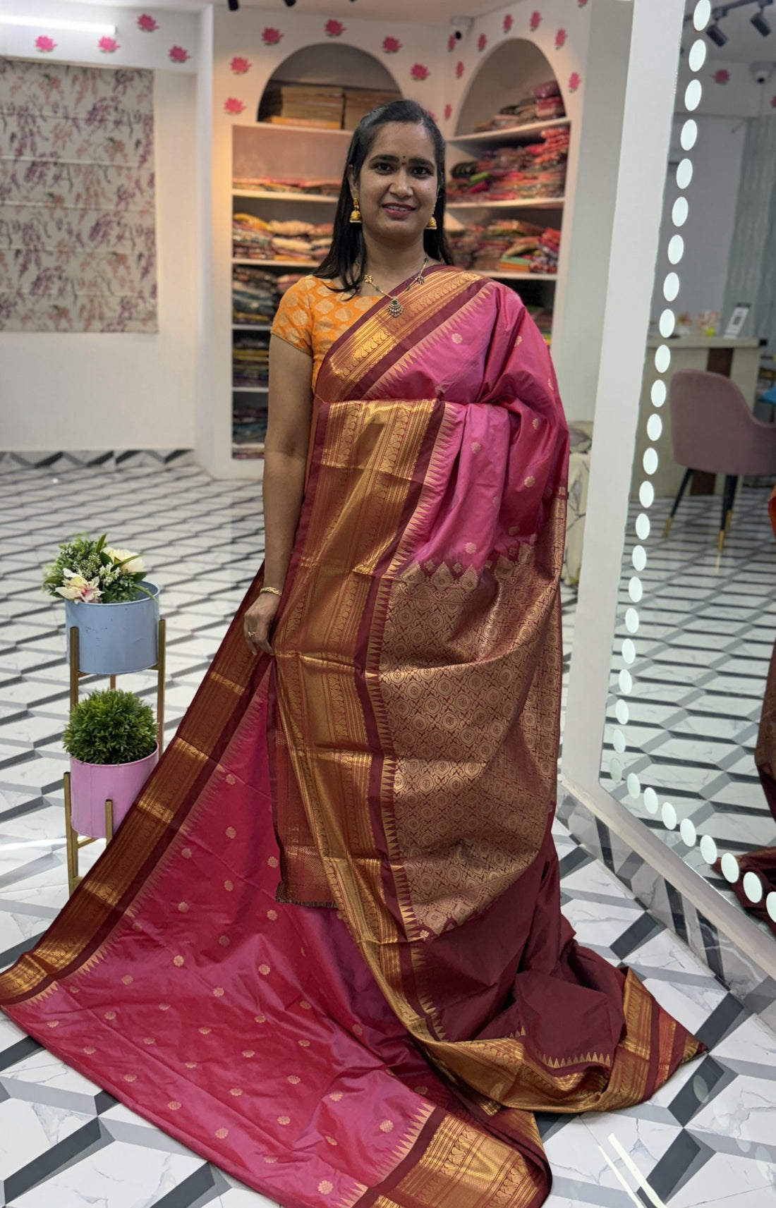 Dark Peach Semi Gadwal