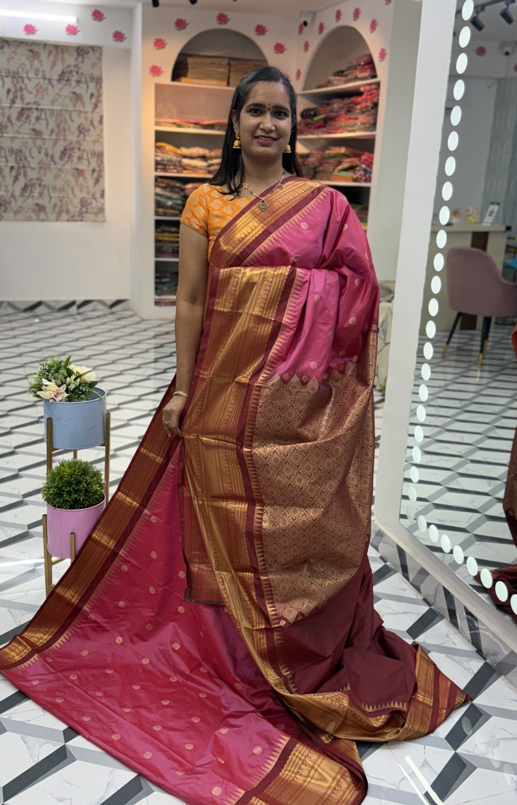 Dark Peach Semi Gadwal