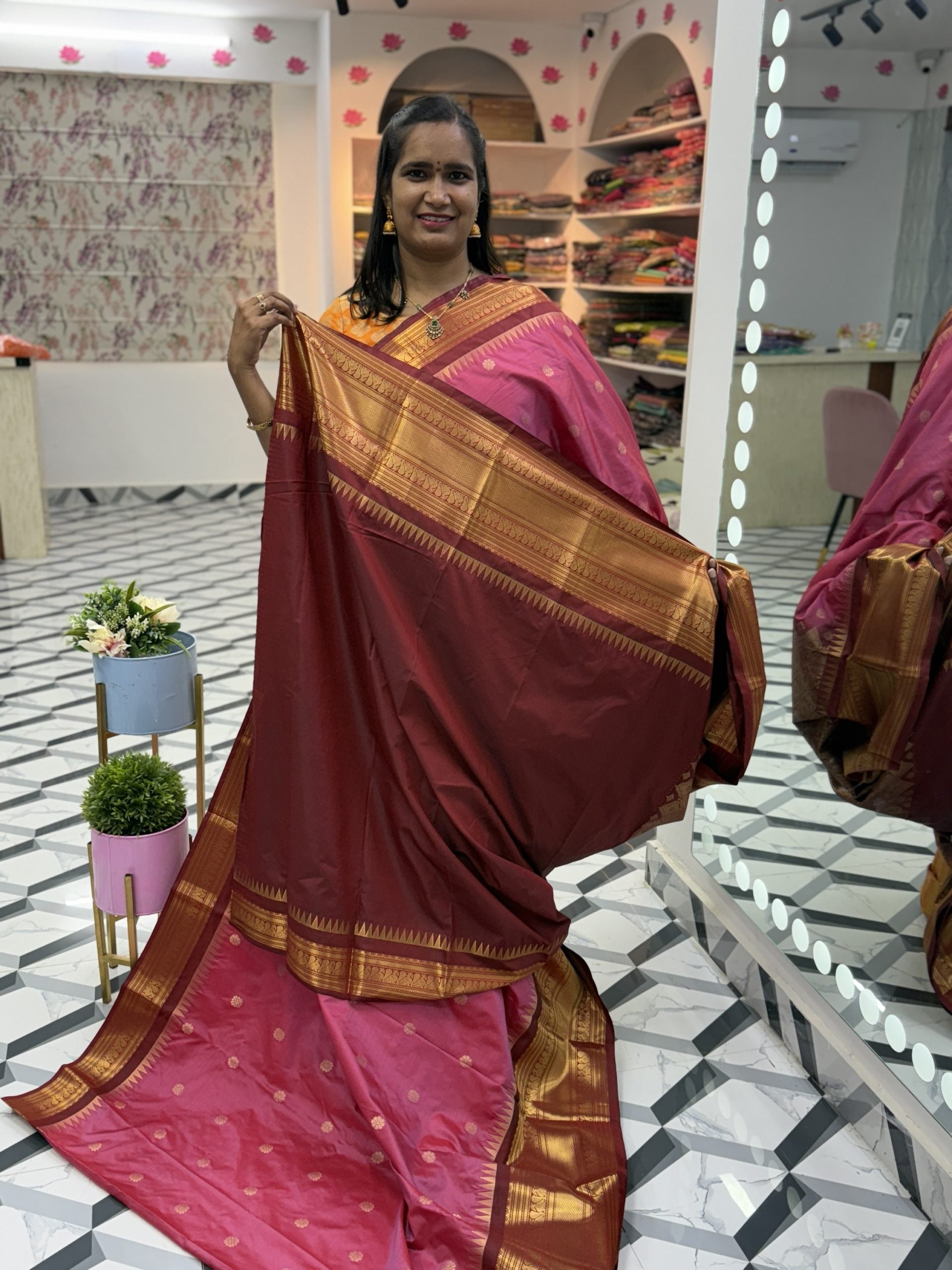 Dark Peach Semi Gadwal