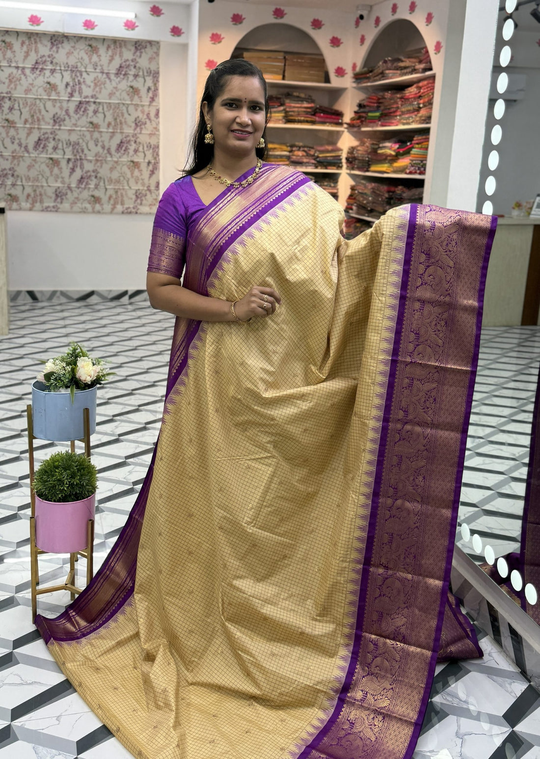 Cream Checks Semi Gadwal