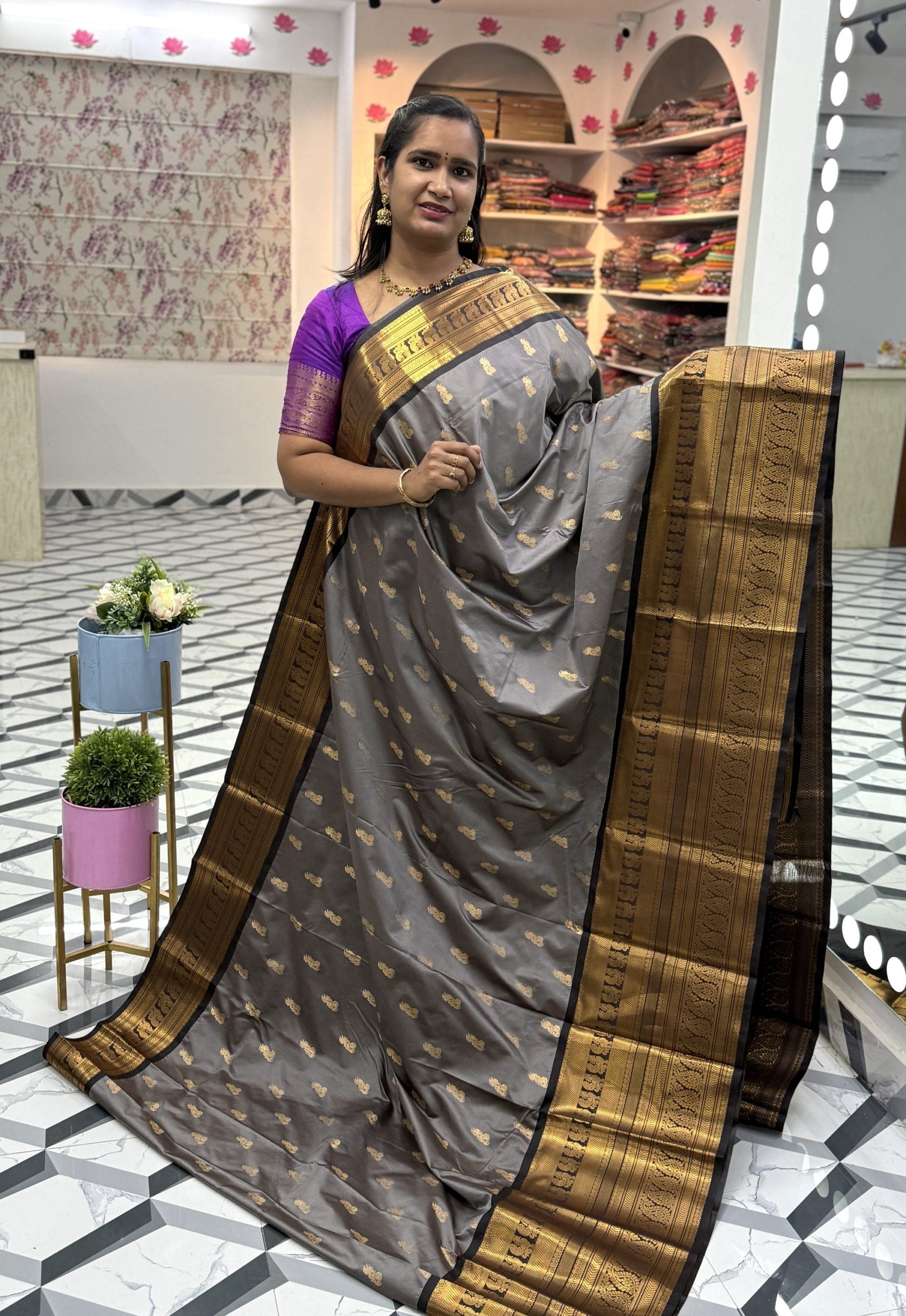 Grey Semi Gadwal Saree