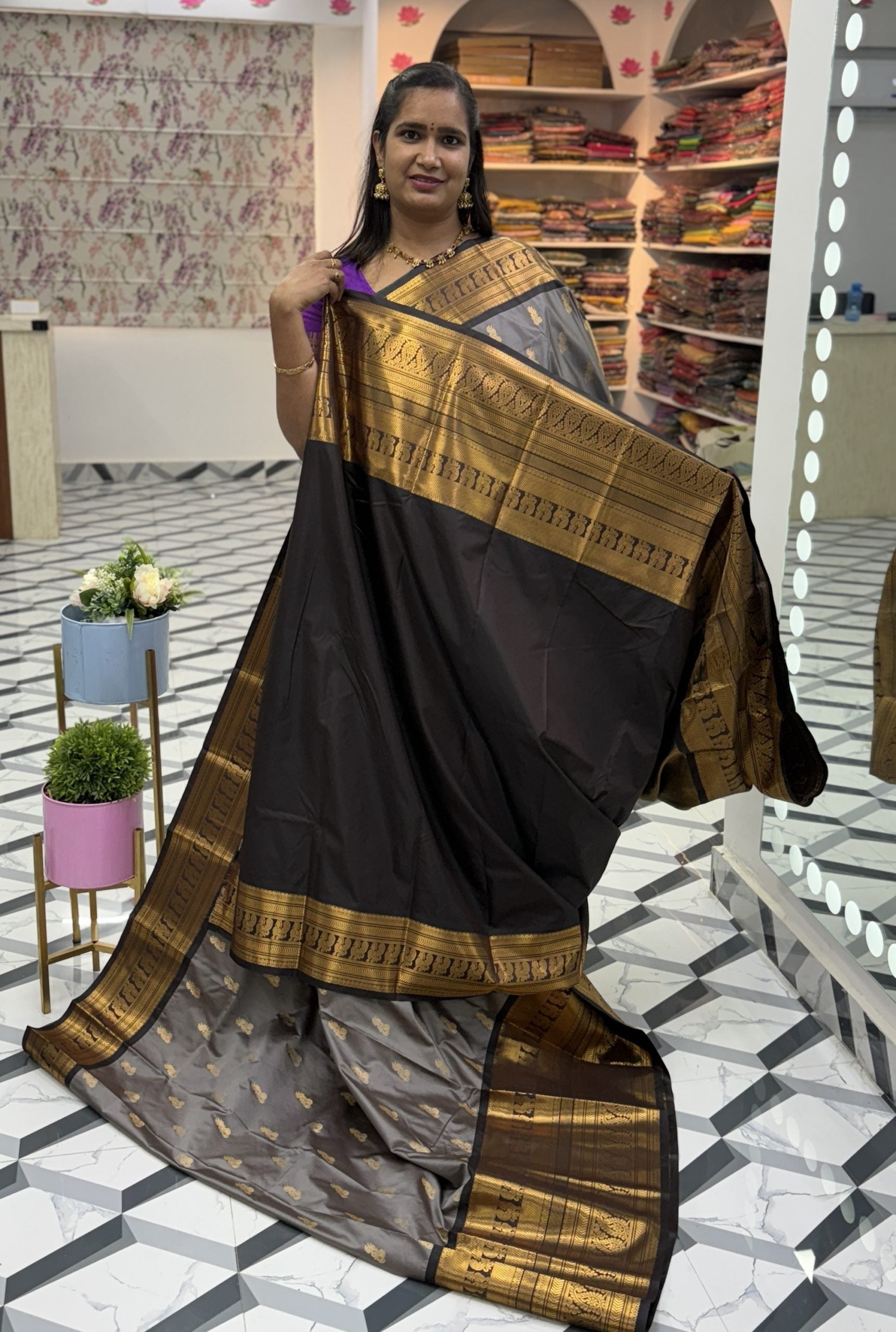 Grey Semi Gadwal Saree