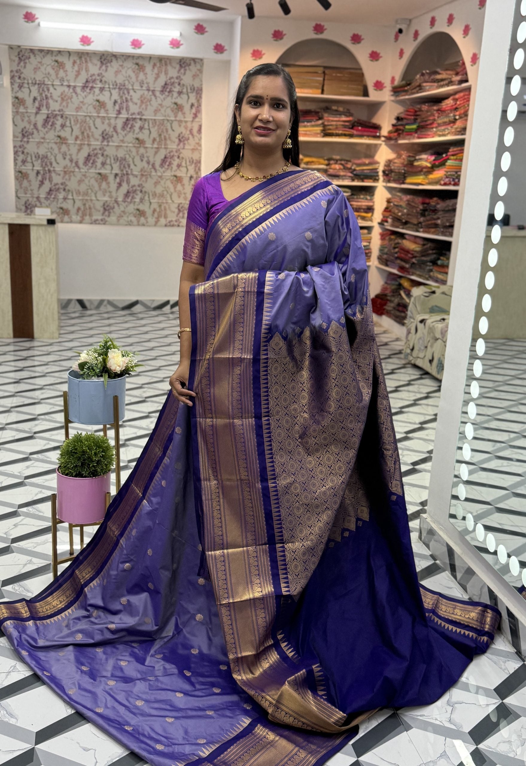 Lavender Blue Semi Gadwal