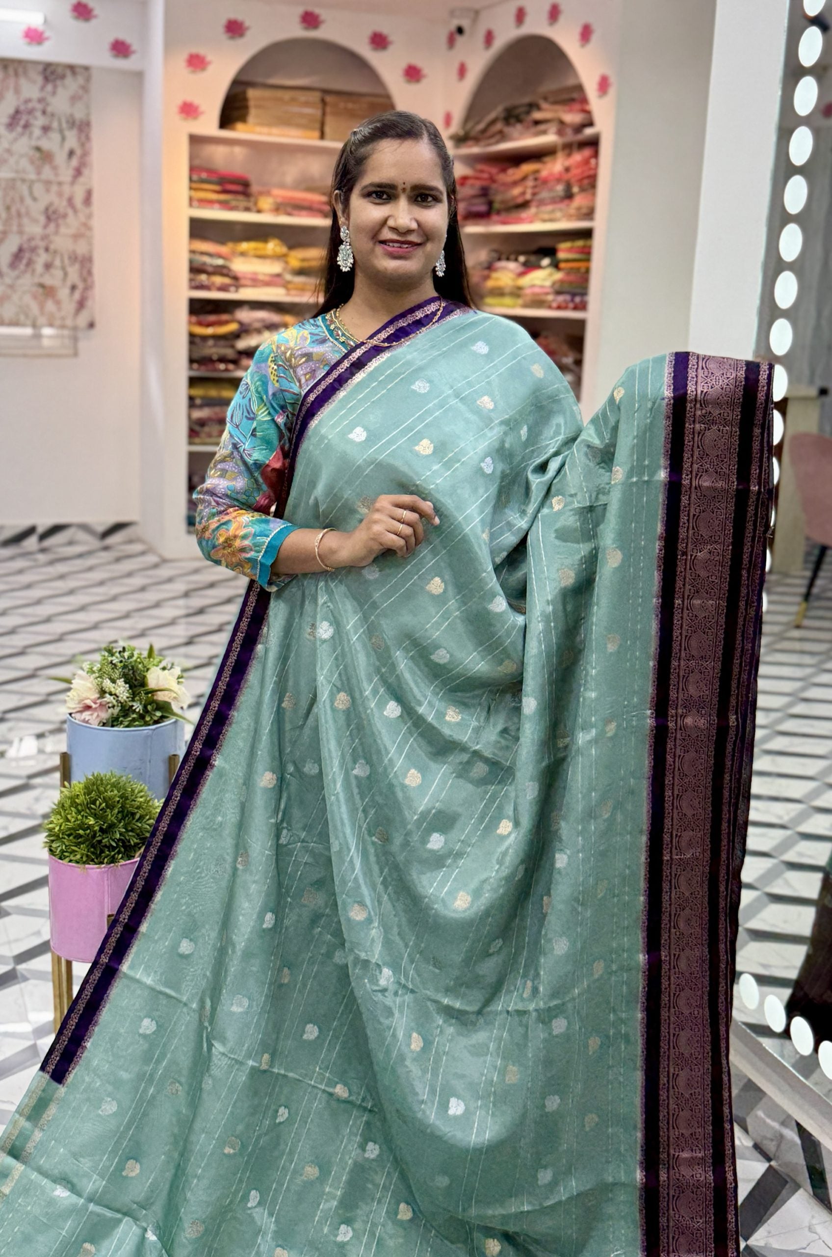 Animisha Seagreen Viscose Crepe Saree