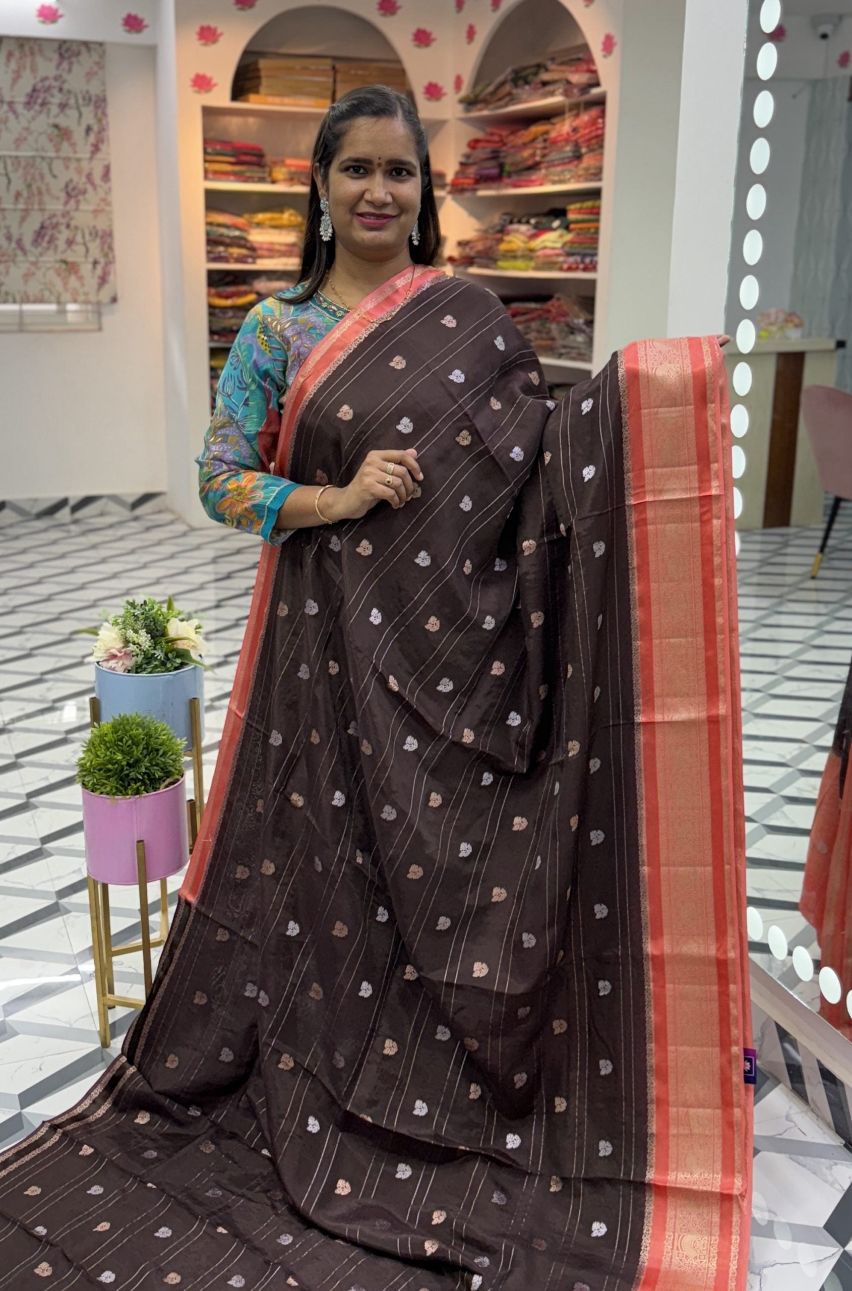 Animisha Brown Viscose Crepe Saree