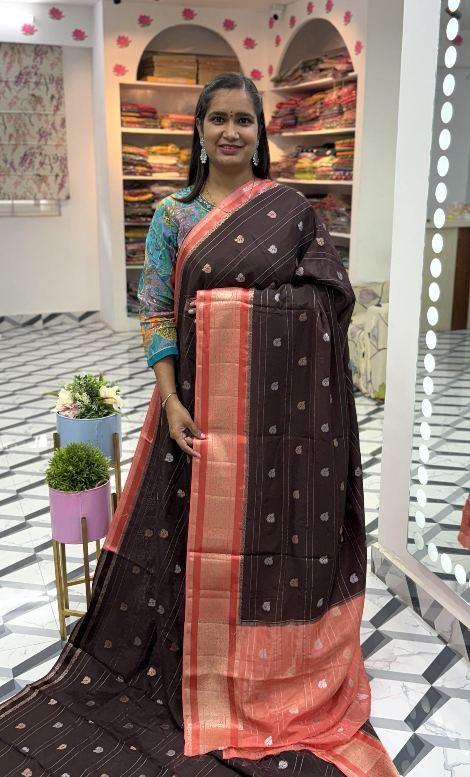 Animisha Brown Viscose Crepe Saree
