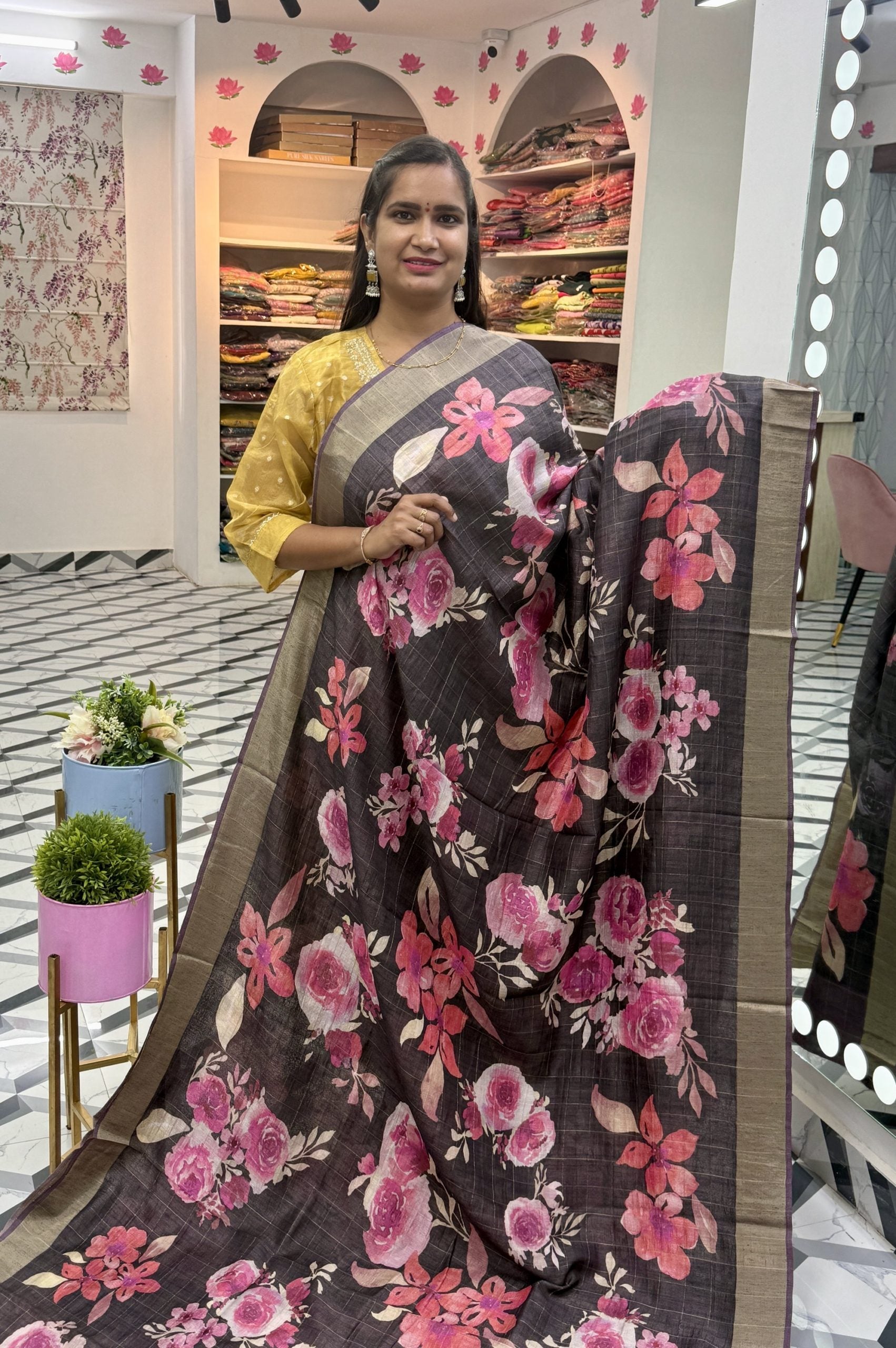 Grey Floral Soft Tussar Saree