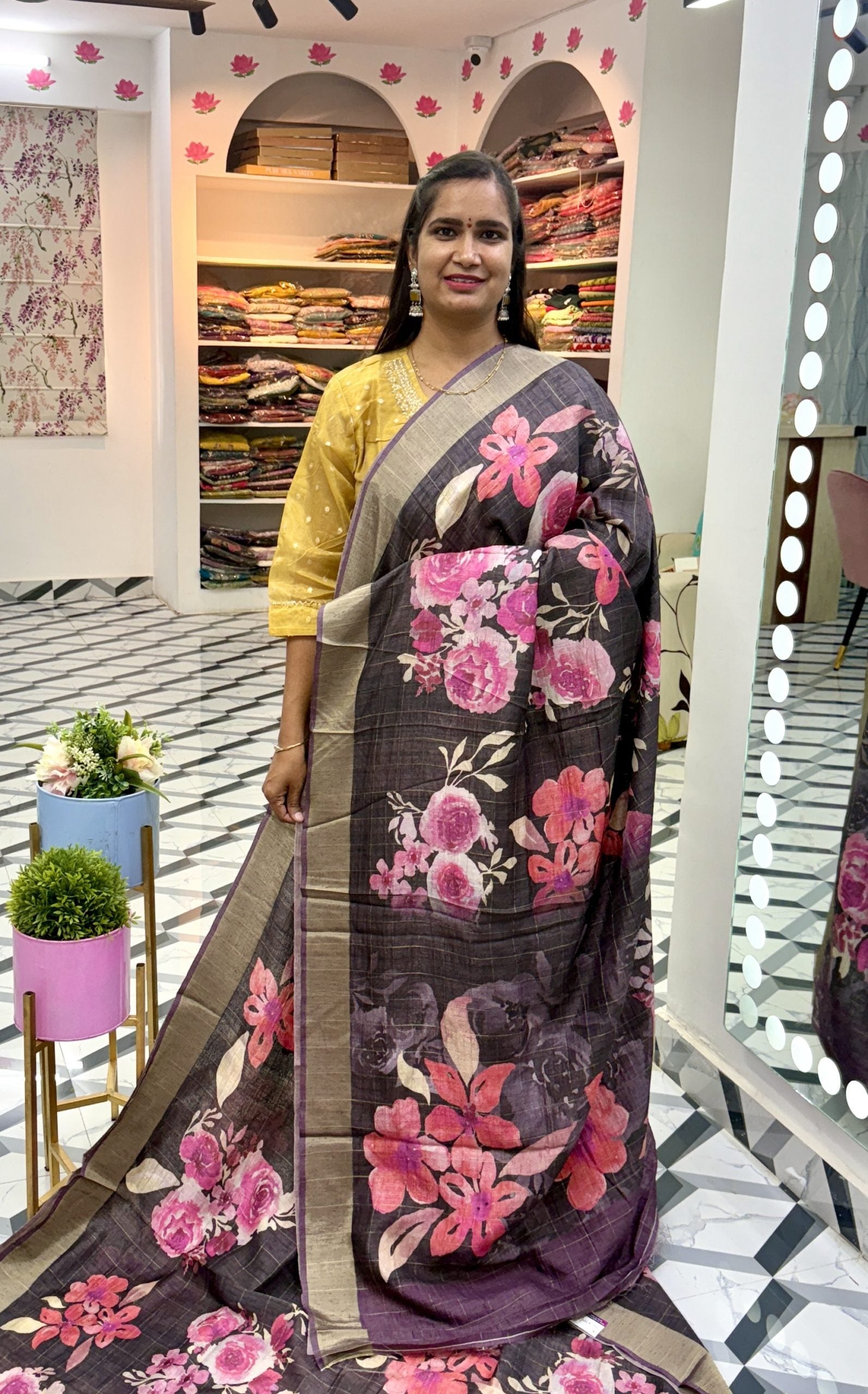 Grey Floral Soft Tussar Saree