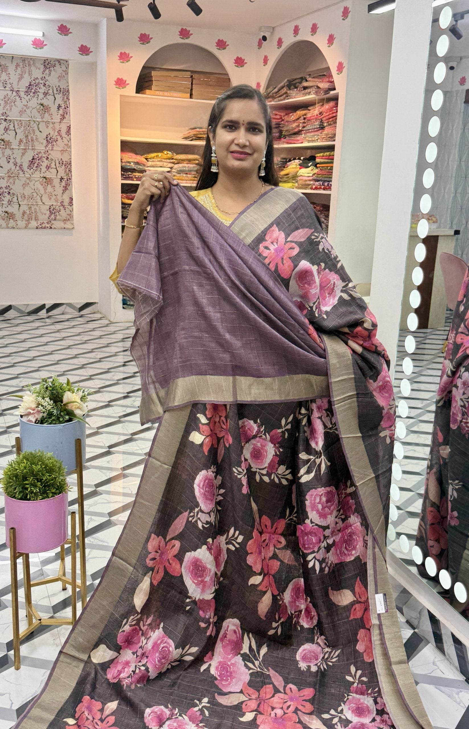 Grey Floral Soft Tussar Saree