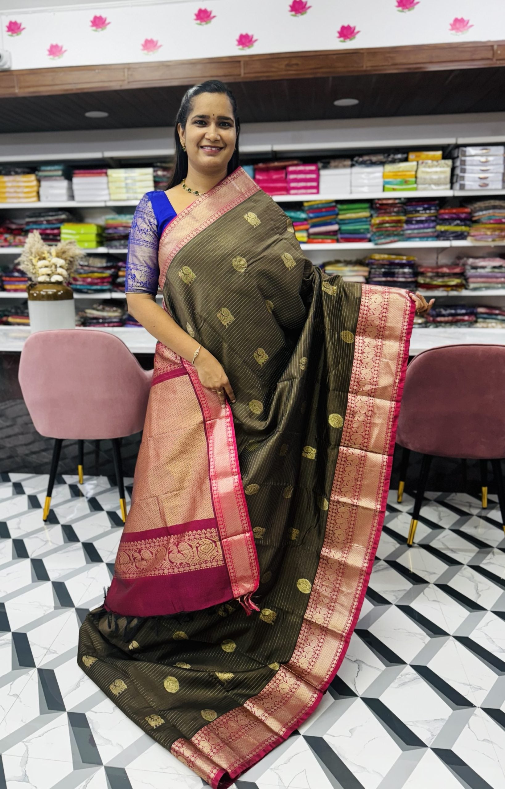 Grey Mangalagiri Saree