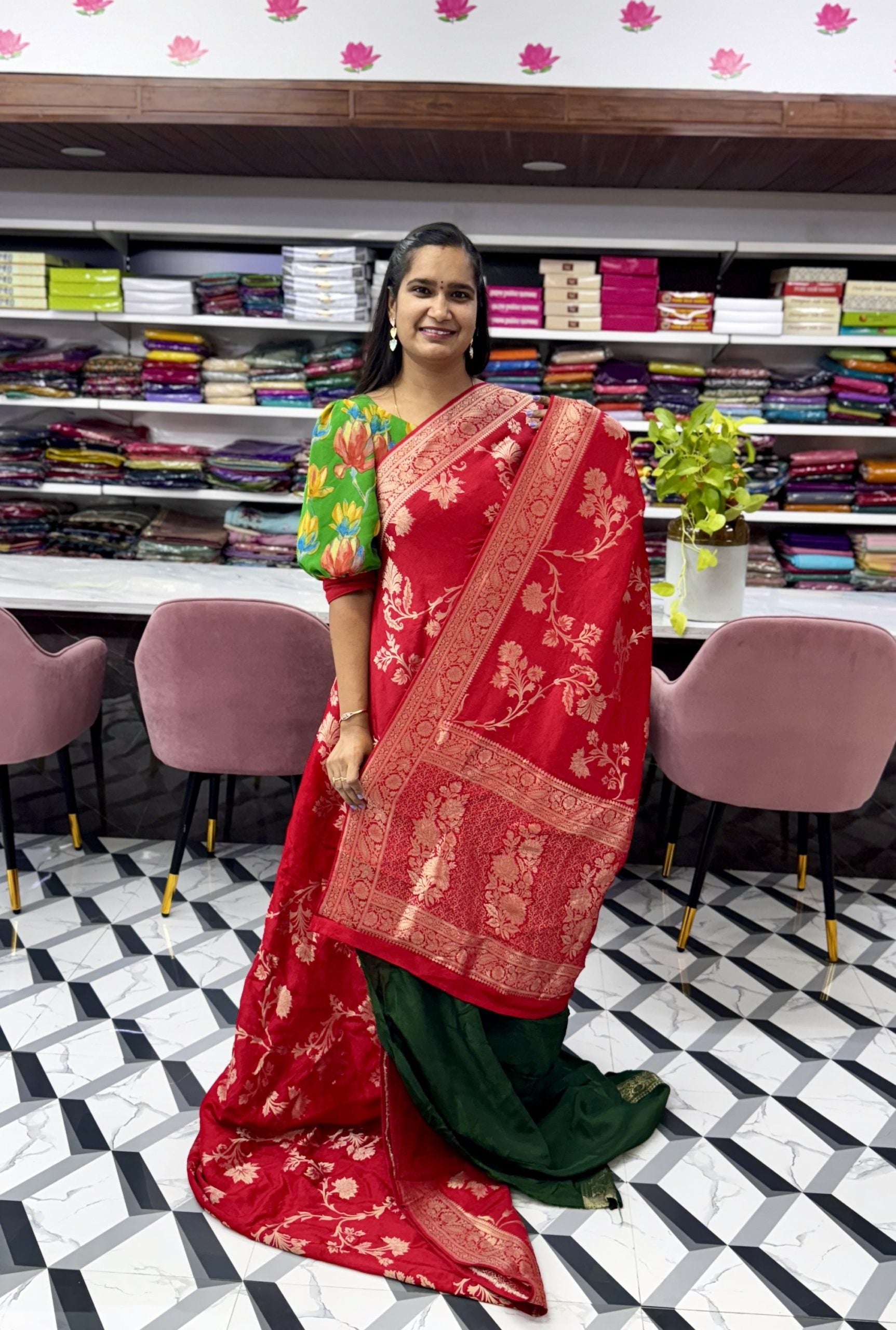 Red Banarasi Munga Silk Saree