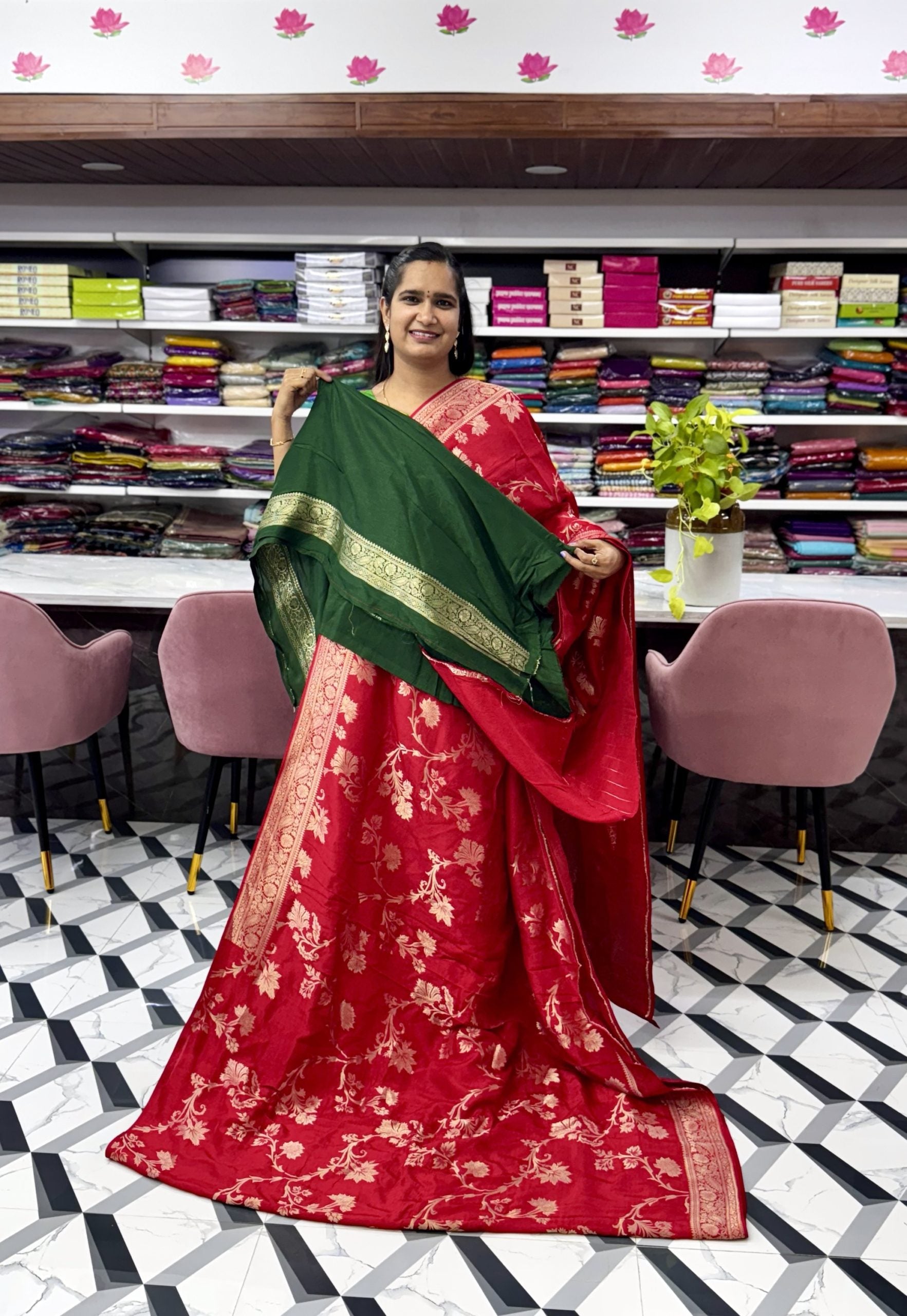 Red Banarasi Munga Silk Saree