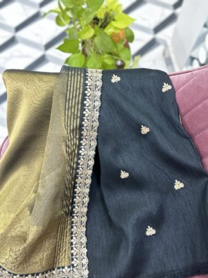 Jahnvi Kapoor Green Tissue Saree